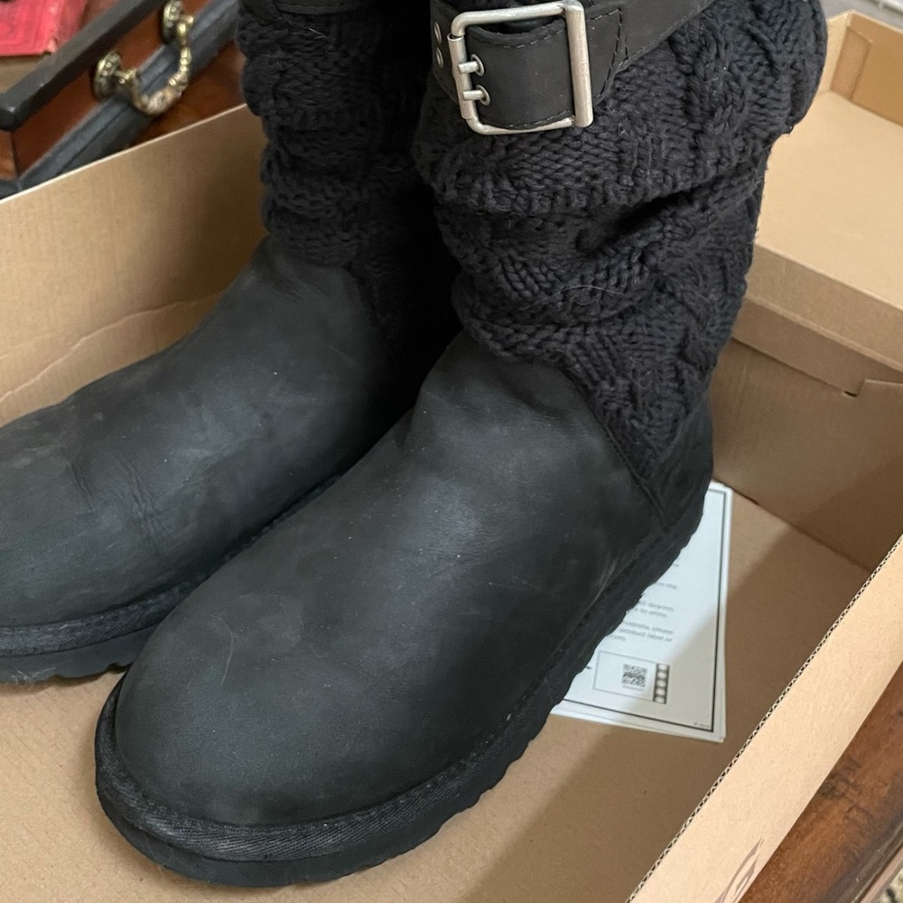 UGG Australia Cassidee Tall Boots Black size 8